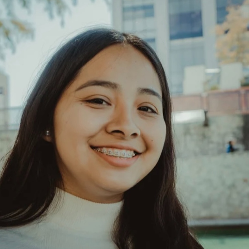 Meet your Posher, Tina